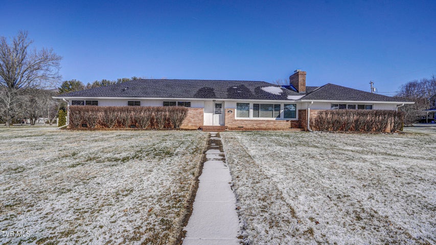 1st photo of 955 9th Street