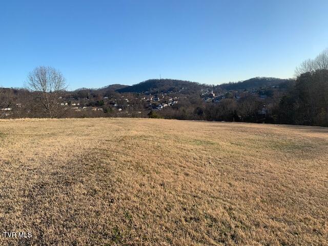 1st photo of 2005 Fairveiw Avenue