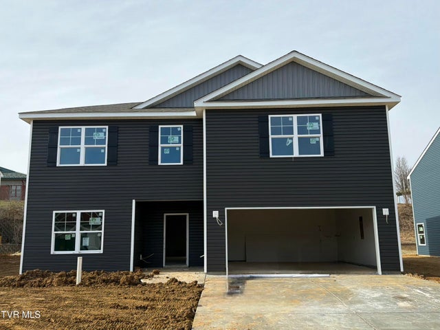 1st photo of 235 Artist Avenue 