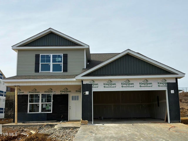 1st photo of 233 Artist Avenue 