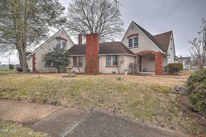 1st photo of 818 Federal Street