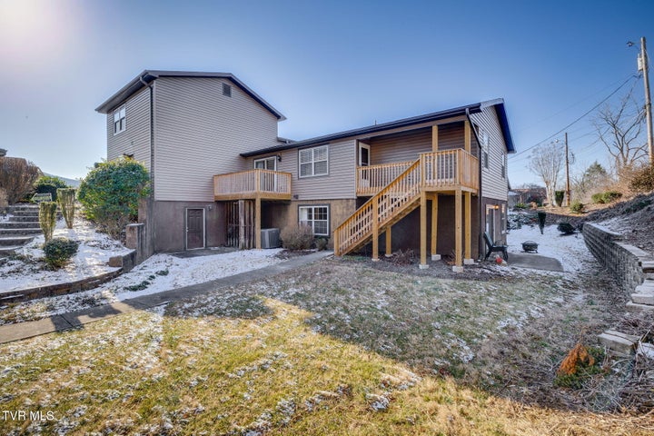 1st photo of 518 Pilgrim Court