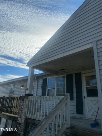 1st photo of 1500 Southwest Avenue