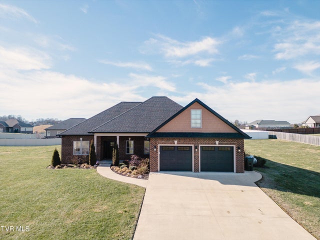 1st photo of 582 Brady Way