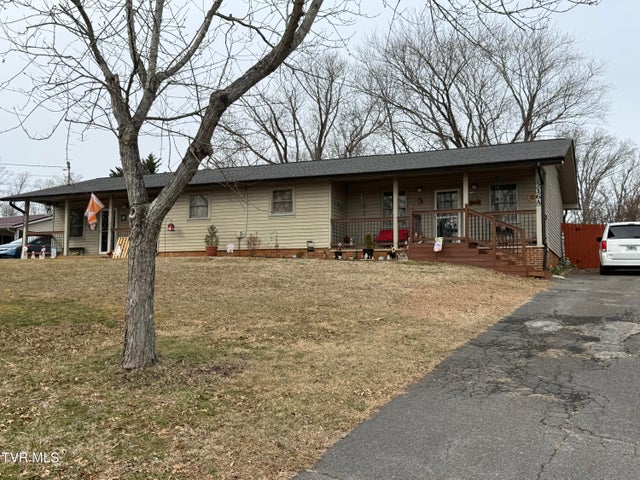 1st photo of 216 Willow Street