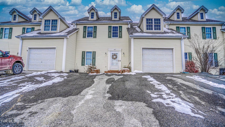 1st photo of 865 Barclay Drive