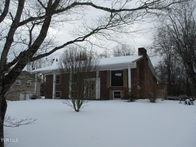 1st photo of 111 Sugar Maple Lane