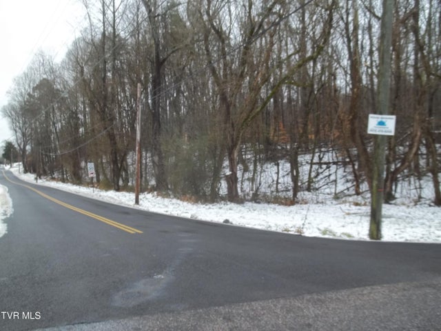 1st photo of Par 17.01 Walnut Street