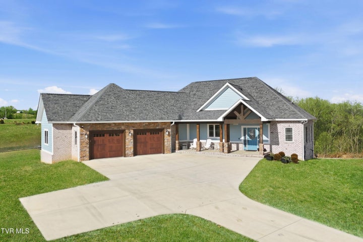 1st photo of 301 Painter Road