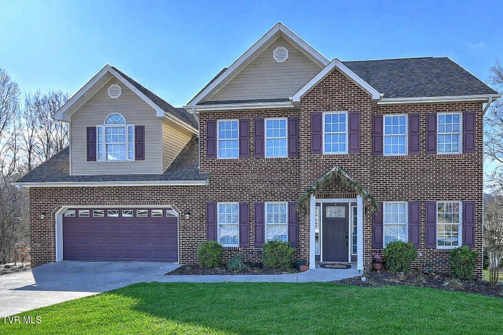 1st photo of 616 Kings Ridge Drive