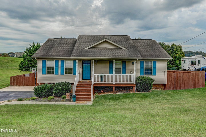 1st photo of 602 Alfalfa Lane