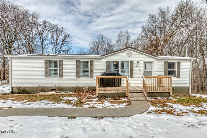 1st photo of 500 Pear Tree Lane