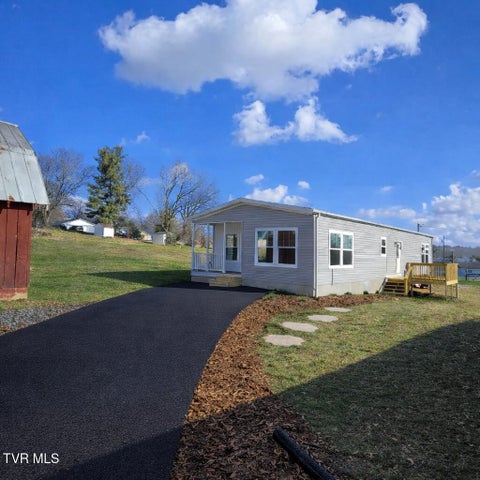 1st photo of 2208 Oak Street