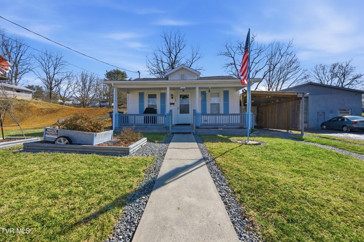 1st photo of 540 Oakwood Street