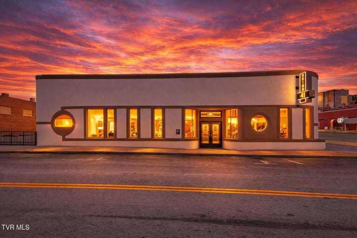 1st photo of 171 Piedmont Avenue