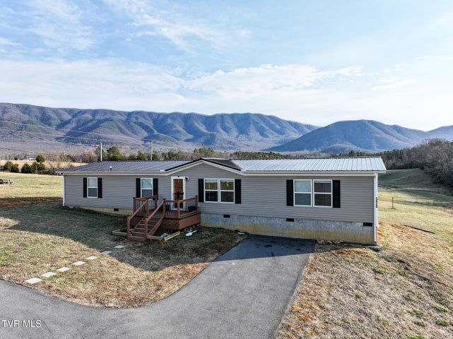 1st photo of 3620 Sunnydale Road