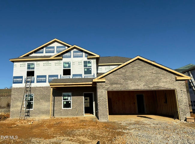 1st photo of 227 Artist Avenue 