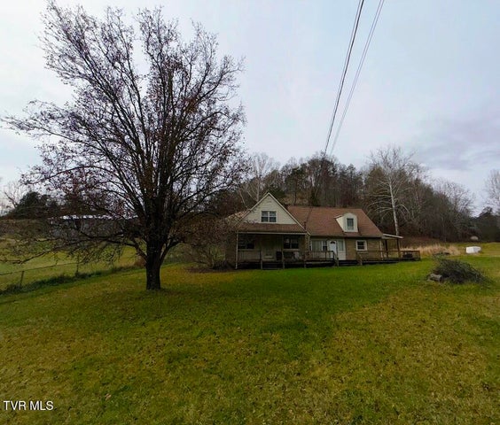 1st photo of 1427 Reed Hollow Road