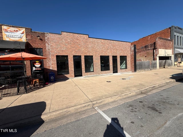 1st photo of 711/713 Elk Avenue