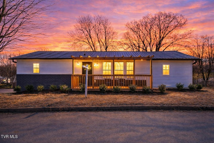 1st photo of 2512 Long Street