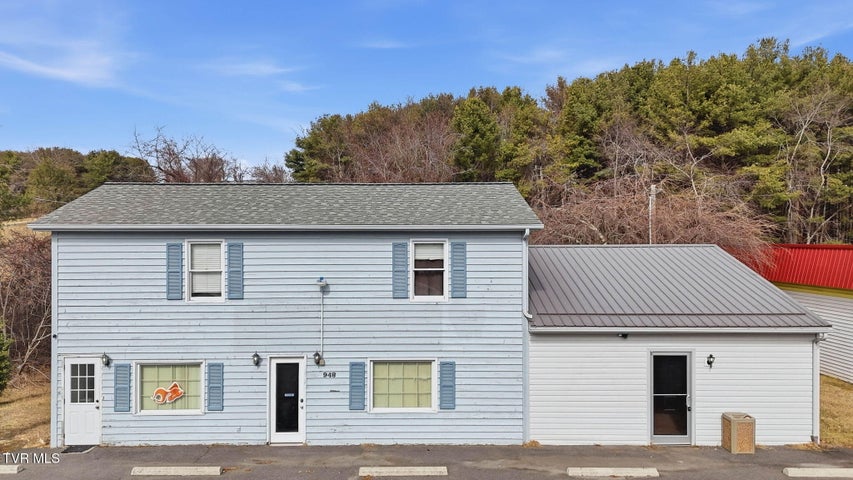 1st photo of 948 Stuart Drive