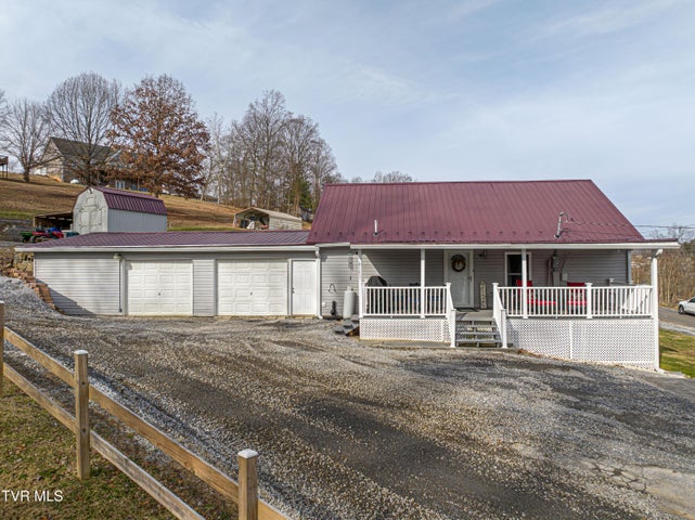 1st photo of 22262 Driftwood Lane