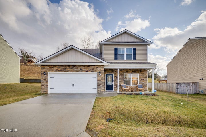 1st photo of 624 Barley Loop