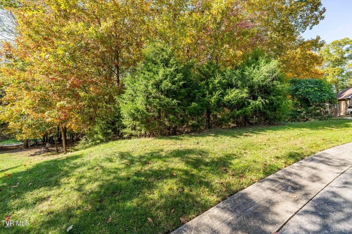 1st photo of 109 Lookout Court