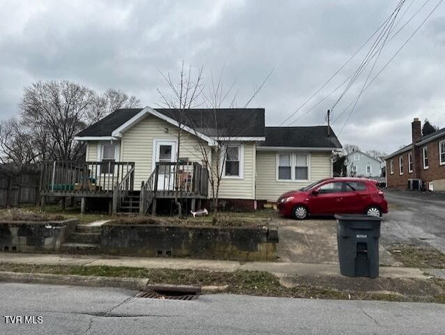 1st photo of 1371 Warpath Drive