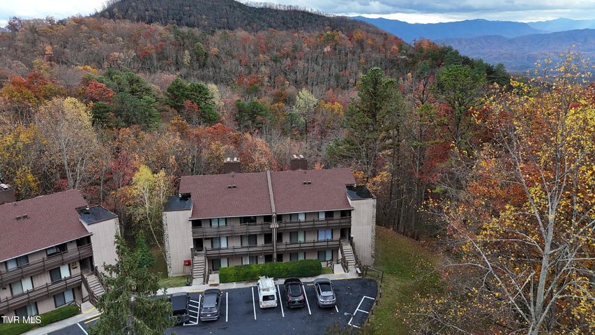 1st photo of 1081 Cove Road