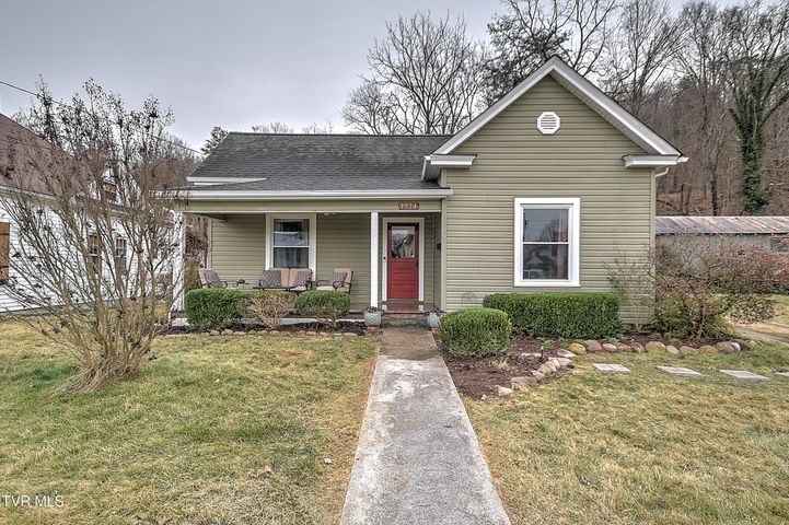 1st photo of 1914 Windsor Avenue