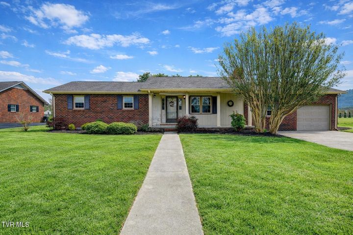 1st photo of 121 Mayfield Drive