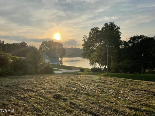 1st photo of 1095 Reynolds Road