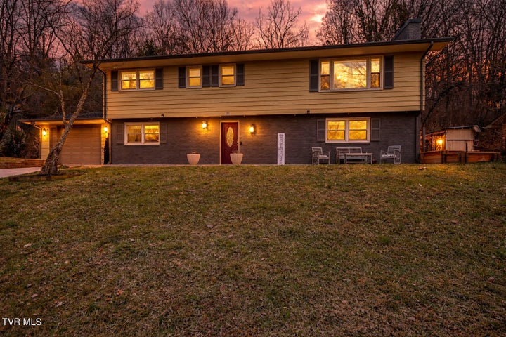 1st photo of 155 Santa Monica Road