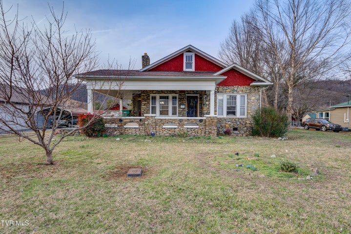 1st photo of 1027 Elm Avenue