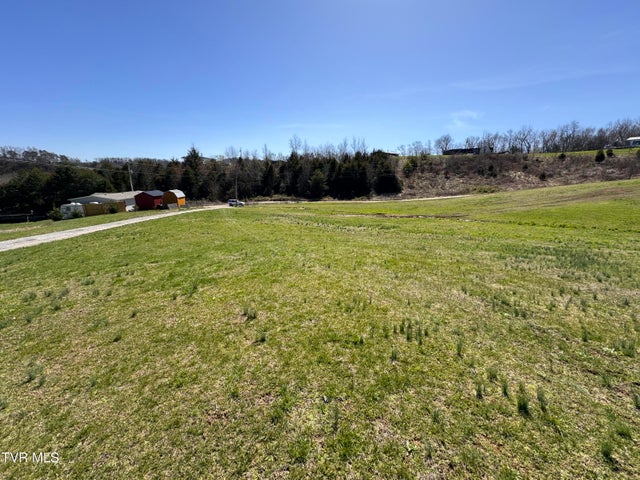 1st photo of 2 Ac Dulaney 