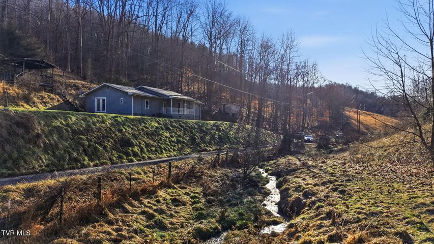 1st photo of 431 Strong Hollow Lane