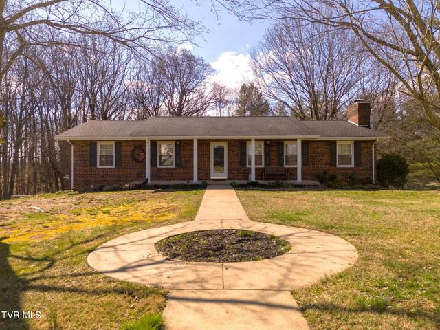 1st photo of 119 Popular Drive