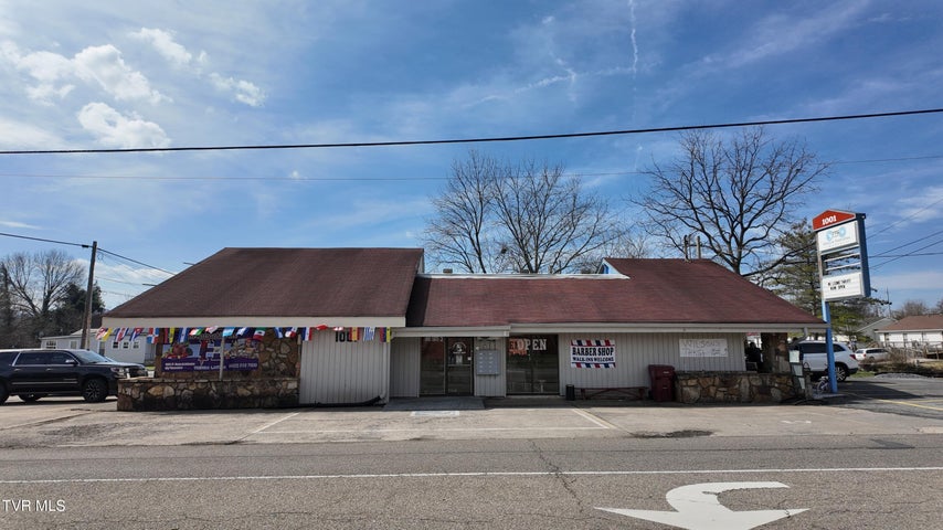 1st photo of 1001 Roan Street