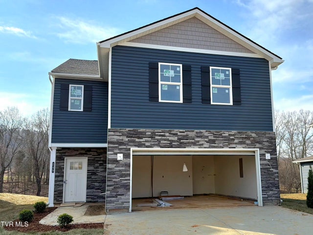 1st photo of 249 Chimney View Loop 