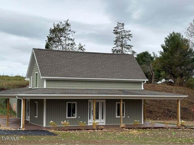 1st photo of 2496 Siam Road