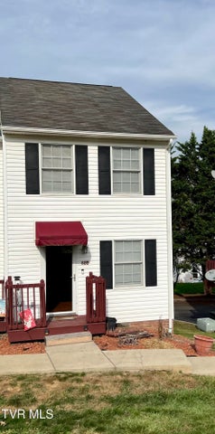 1st photo of 660 Beaverview Drive