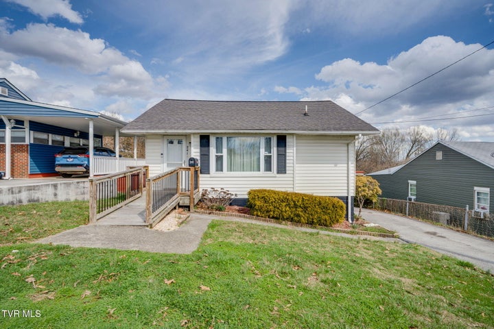 1st photo of 241 Fontana Street