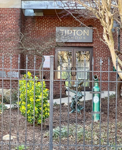 1st photo of 116 Tipton Street