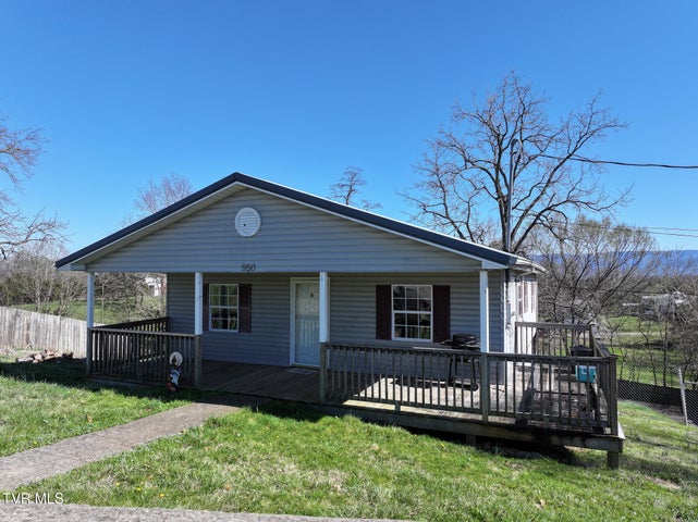 1st photo of 950 Kingsport Highway