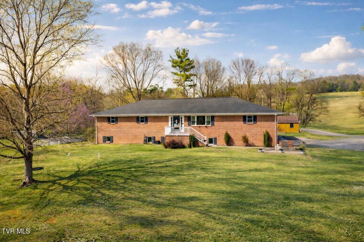 1st photo of 85 Jaybird Lane