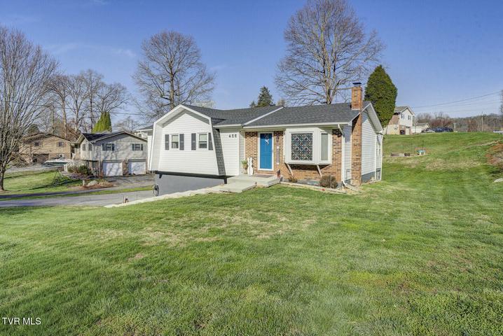 1st photo of 436 Springfield Drive