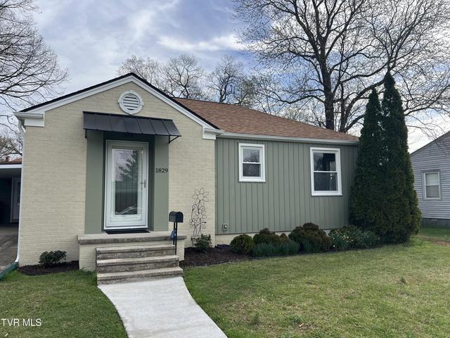 1st photo of 1829 Kenwood Road