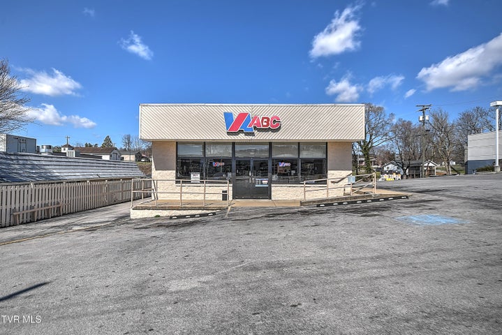 1st photo of 2155 Euclid Avenue