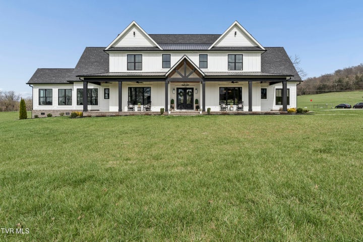 1st photo of 133 Wake Robin Lane